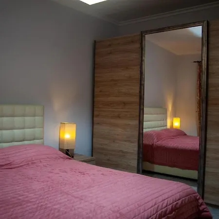 The House Of Nostalgia تيرانا